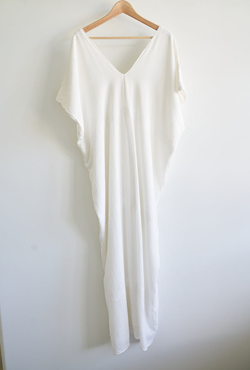 The JM + San Vicente White Embroidered Lined Opaque Caftan (White Embr JM Drygoods The JM + San Vicente White Embroidered Lined Opaque Caftan (White Embr JM Drygoods